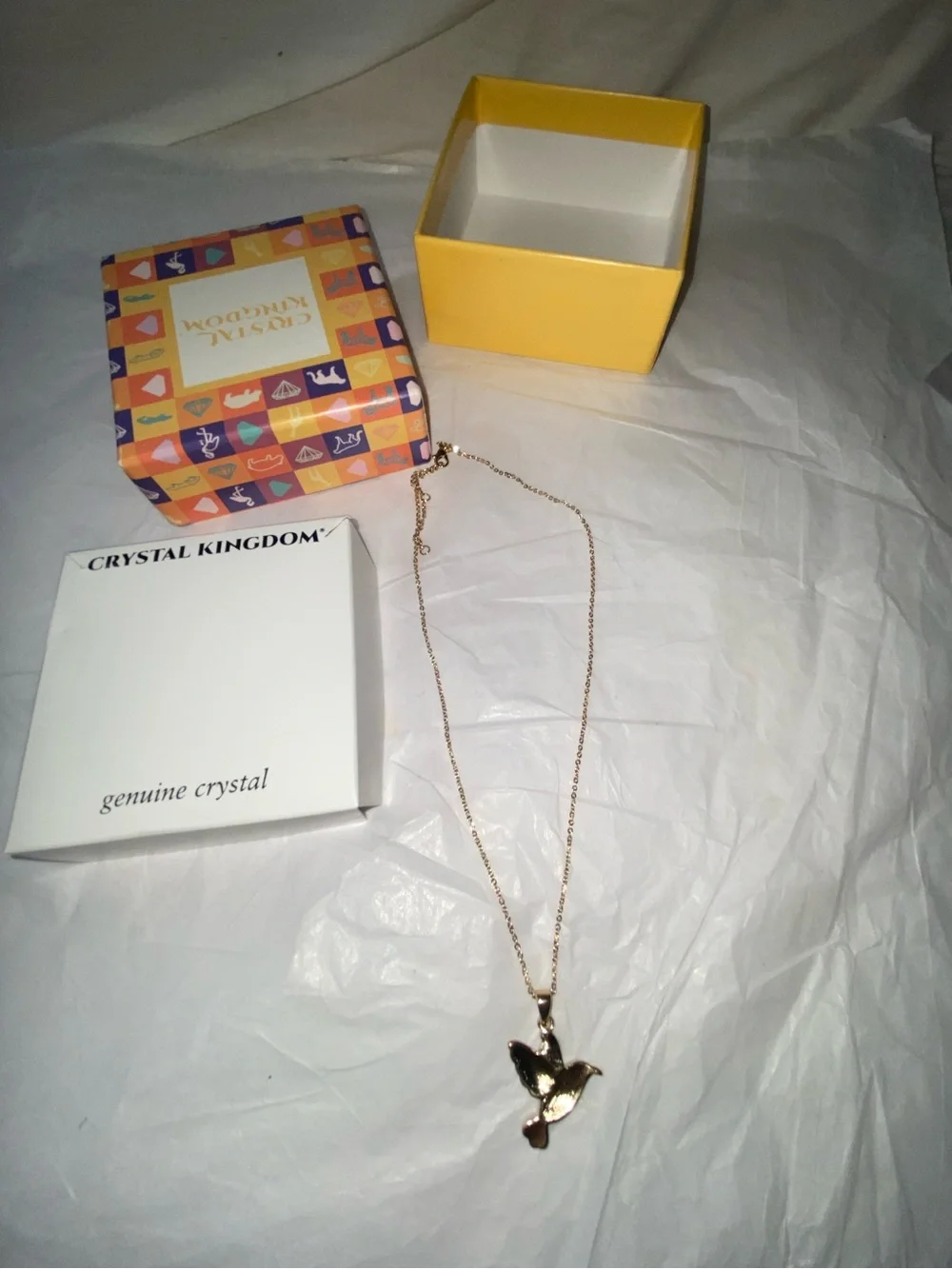 Crystal kingdom delicate gold
